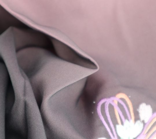 卒業式袴単品レンタル　ピンク×濃グレーぼかしに花とリボン刺繍[身長148-152cm]No.766